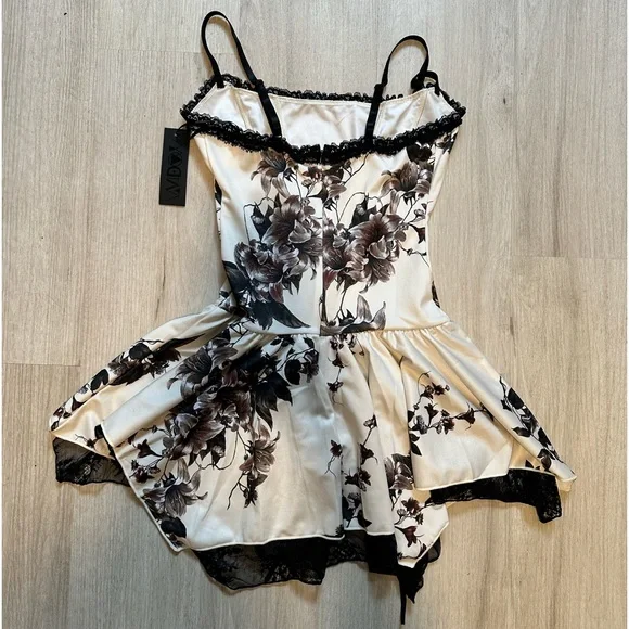 Basic Witchery Mini Dress - Picture 4 of 6